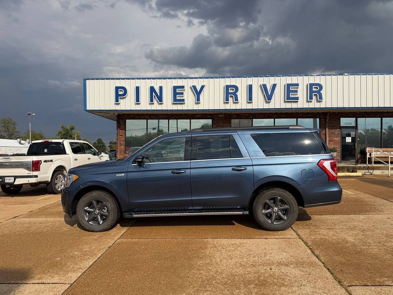 2020 FORD Expedition