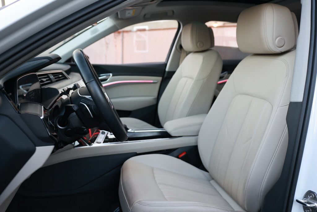 2024 Audi Q8