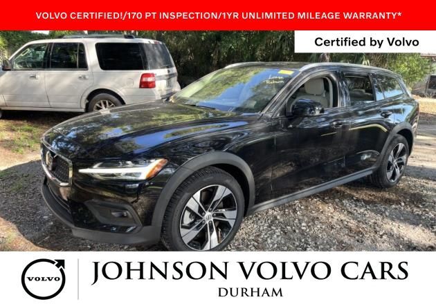 2025 VOLVO V60CC