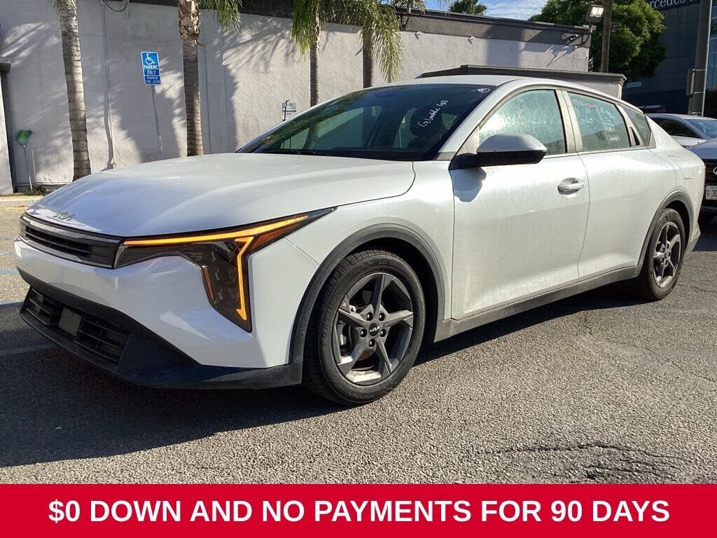 2025 KIA K4