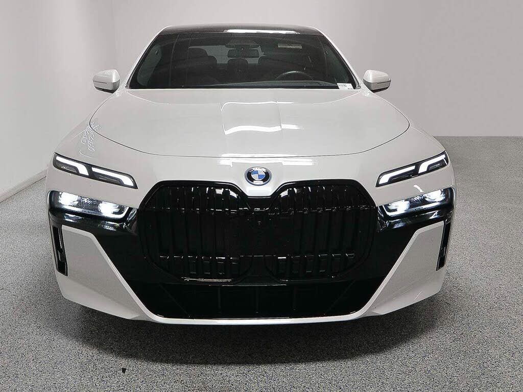 2023 BMW i7