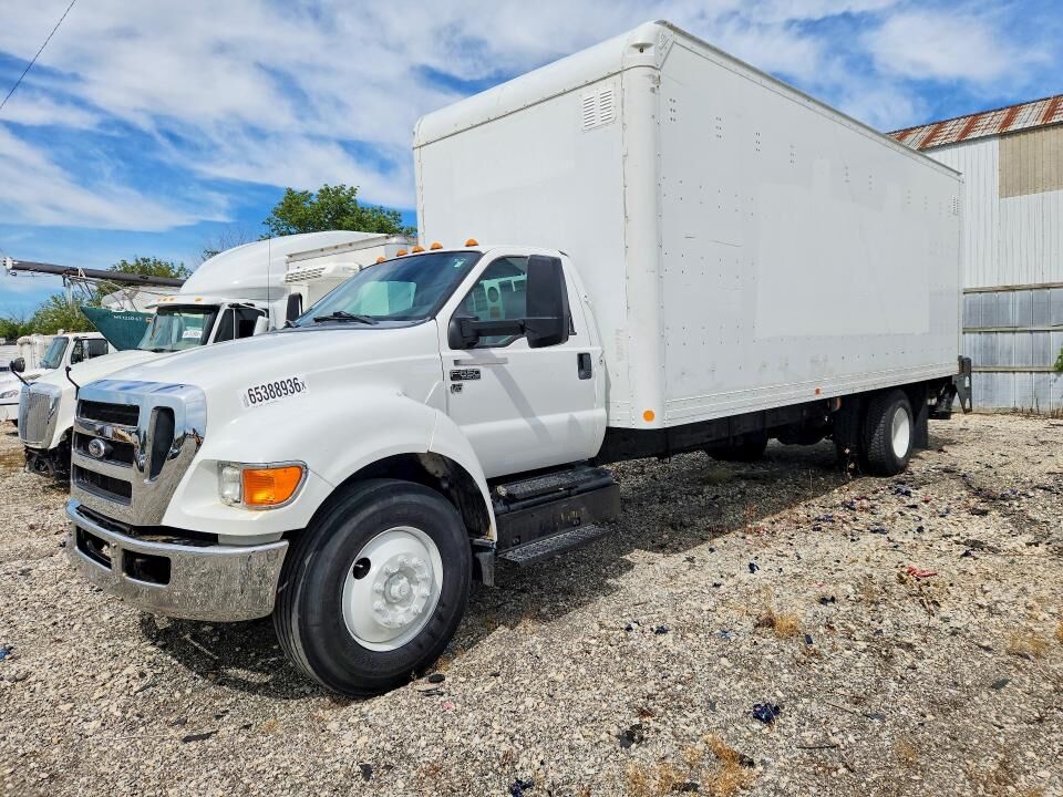 2015 FORD F-650