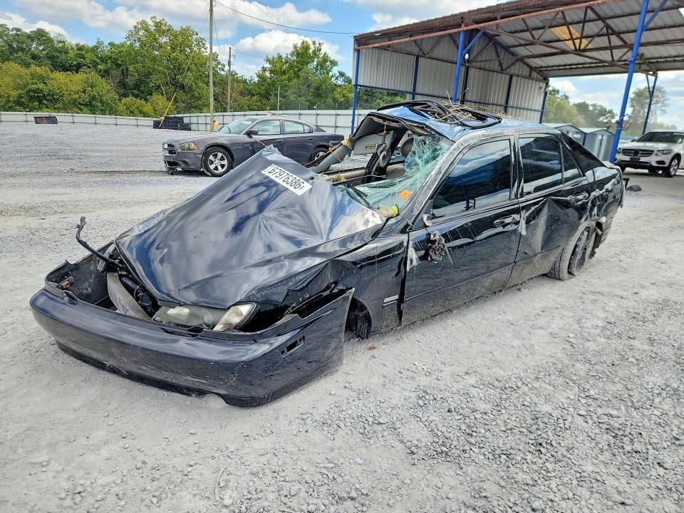 2004 LEXUS IS