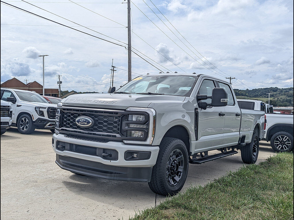 2025 FORD F-350