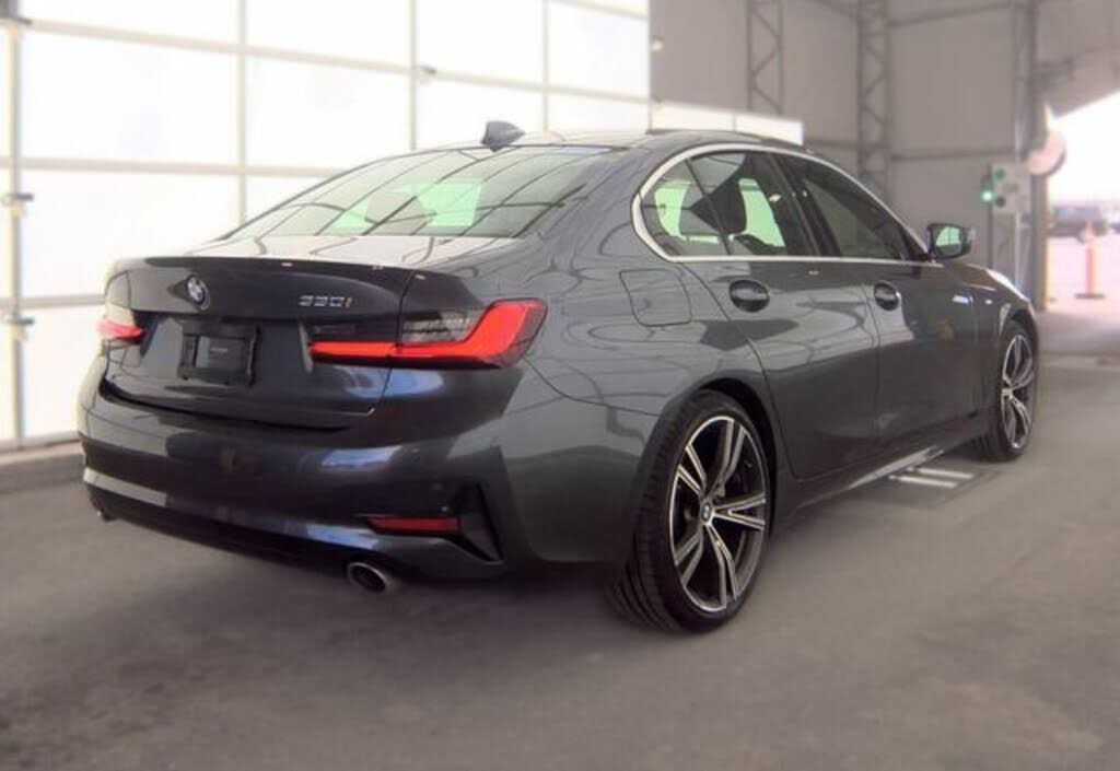 2021 BMW 330i