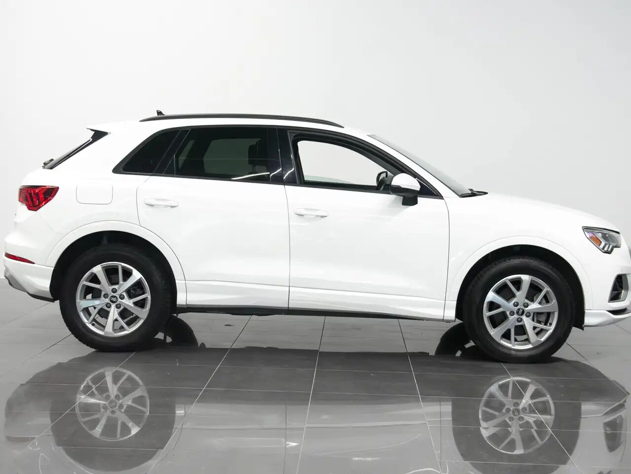 2022 Audi Q3