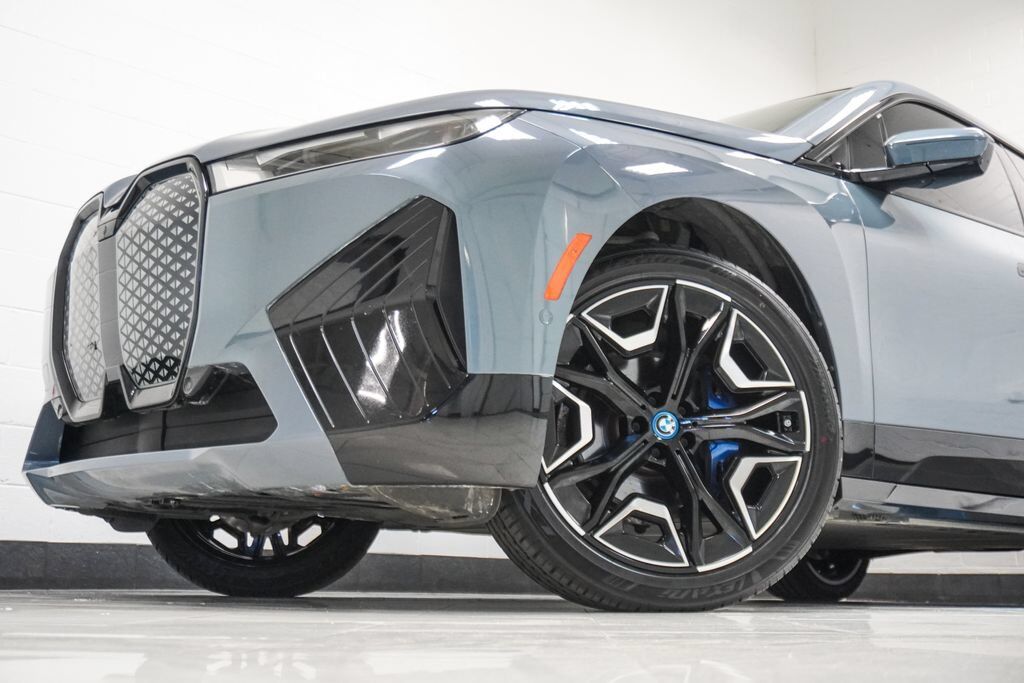 2024 BMW iX