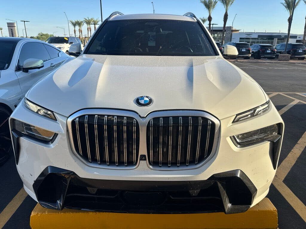 2024 BMW X7