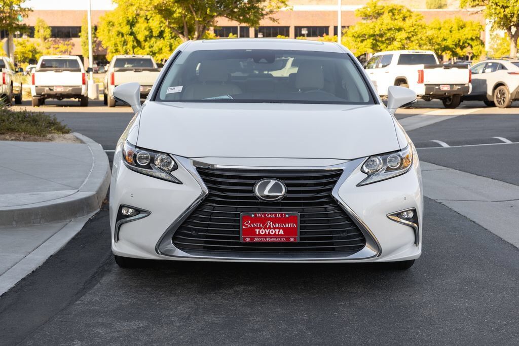 2018 Lexus ES