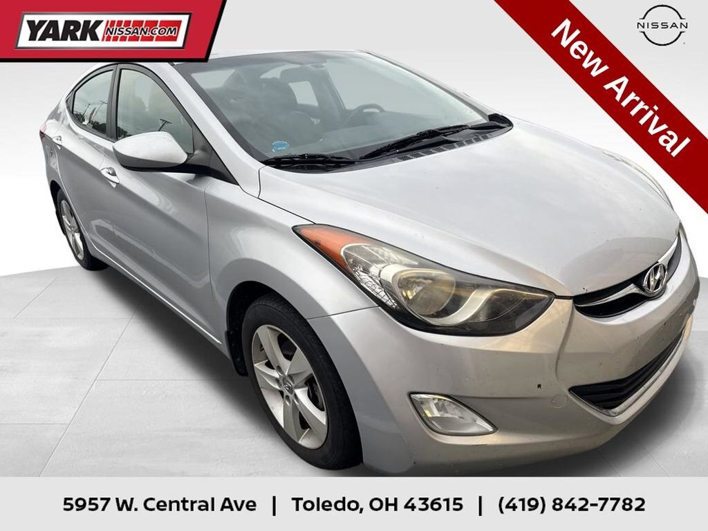 2013 HYUNDAI Elantra
