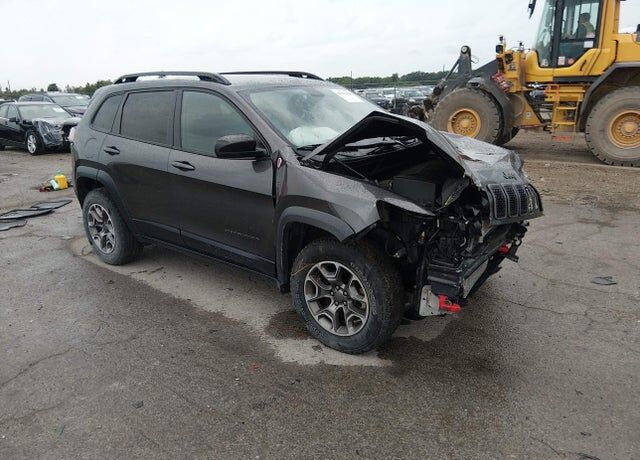 2022 JEEP Cherokee