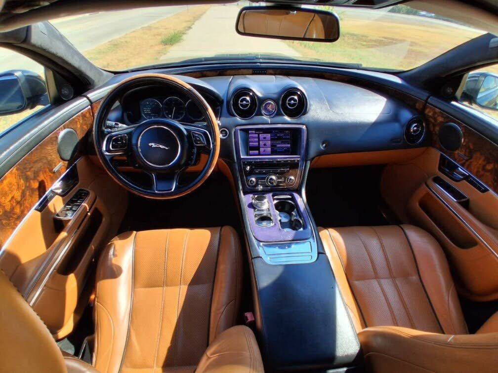 2013 JAGUAR XJ