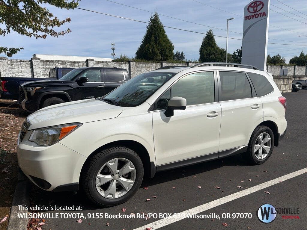 2016 SUBARU Forester