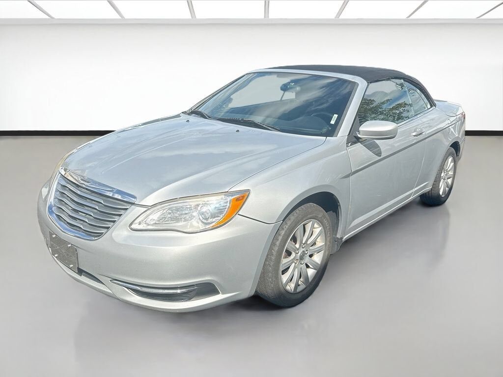 2011 CHRYSLER 200
