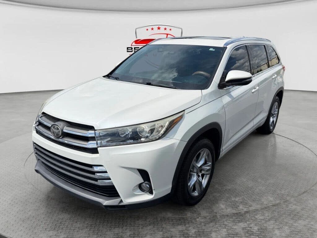 2017 TOYOTA Highlander