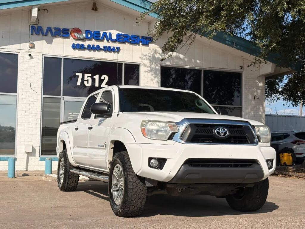 2015 TOYOTA Tacoma