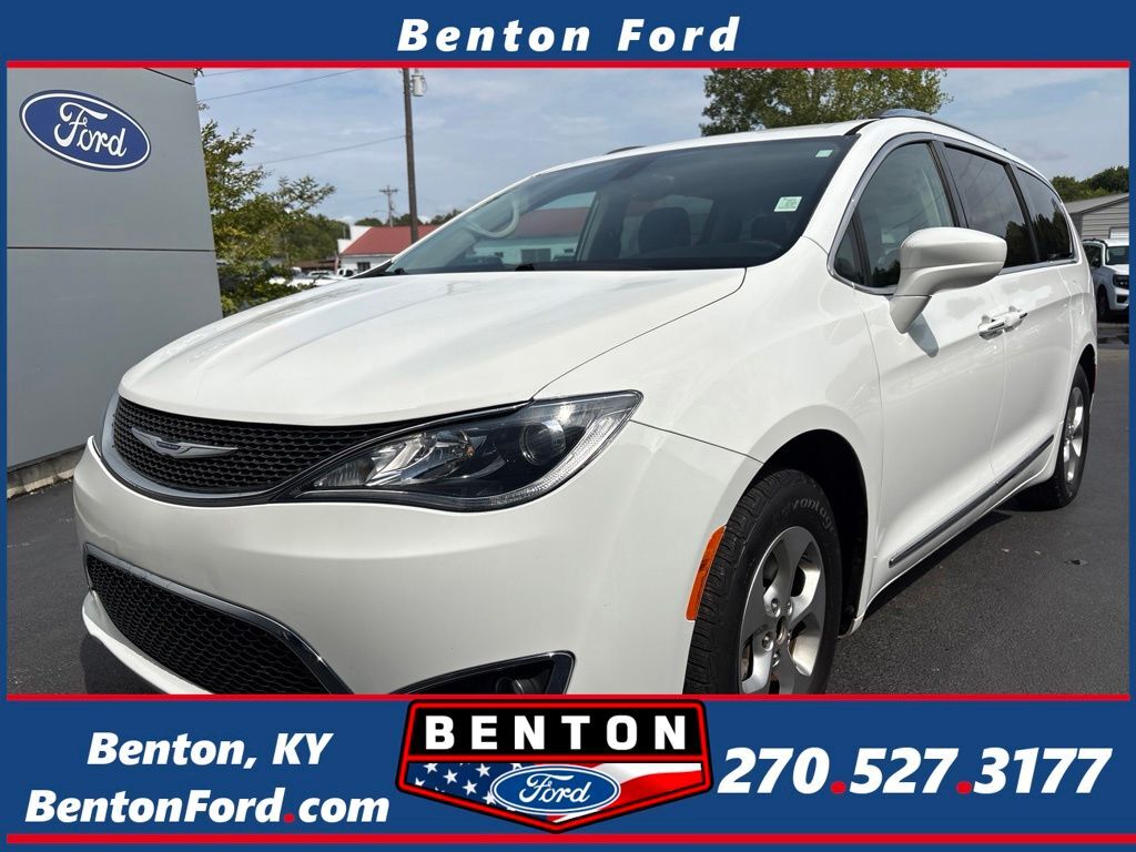 2017 CHRYSLER Pacifica
