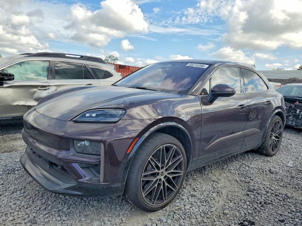 2025 PORSCHE Macan