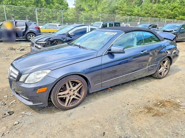 2013 MERCEDES-BENZ E-Class