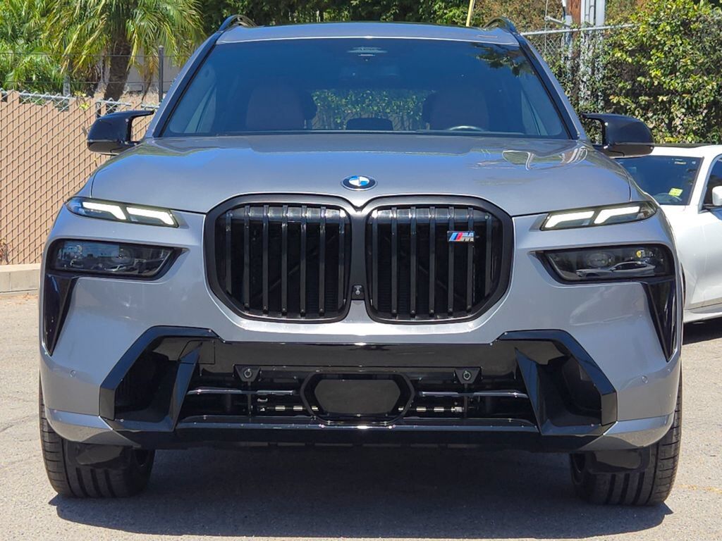 2024 BMW X7