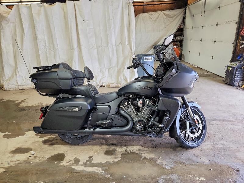 2025 INDIAN MOTORCYCLE Indian Pursuit Dark Horse
