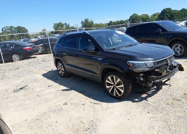 2024 VOLKSWAGEN Taos