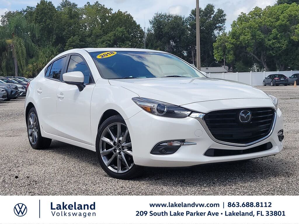2018 MAZDA Mazda3