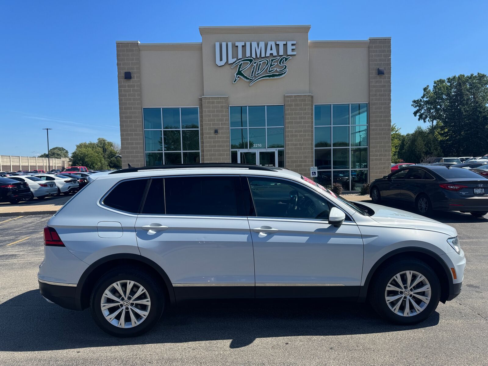 2018 VOLKSWAGEN Tiguan
