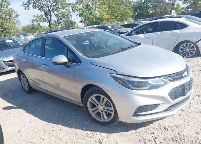 2018 CHEVROLET Cruze