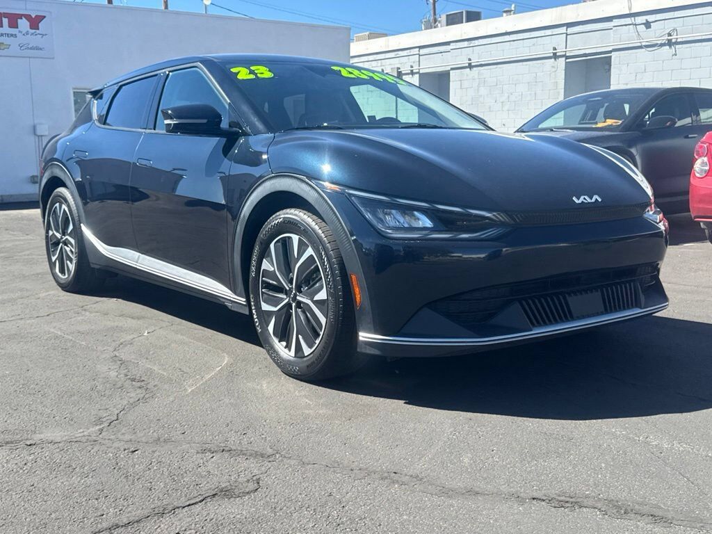 2023 KIA EV6