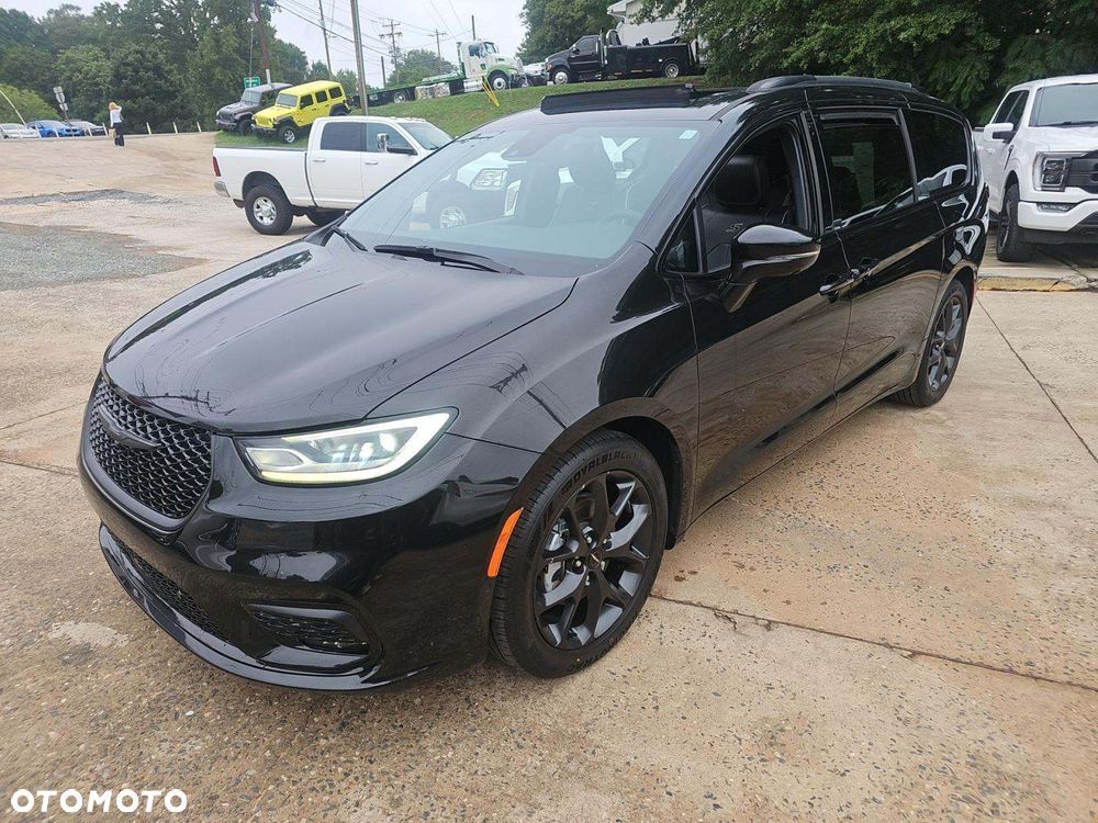 2022 CHRYSLER Pacifica