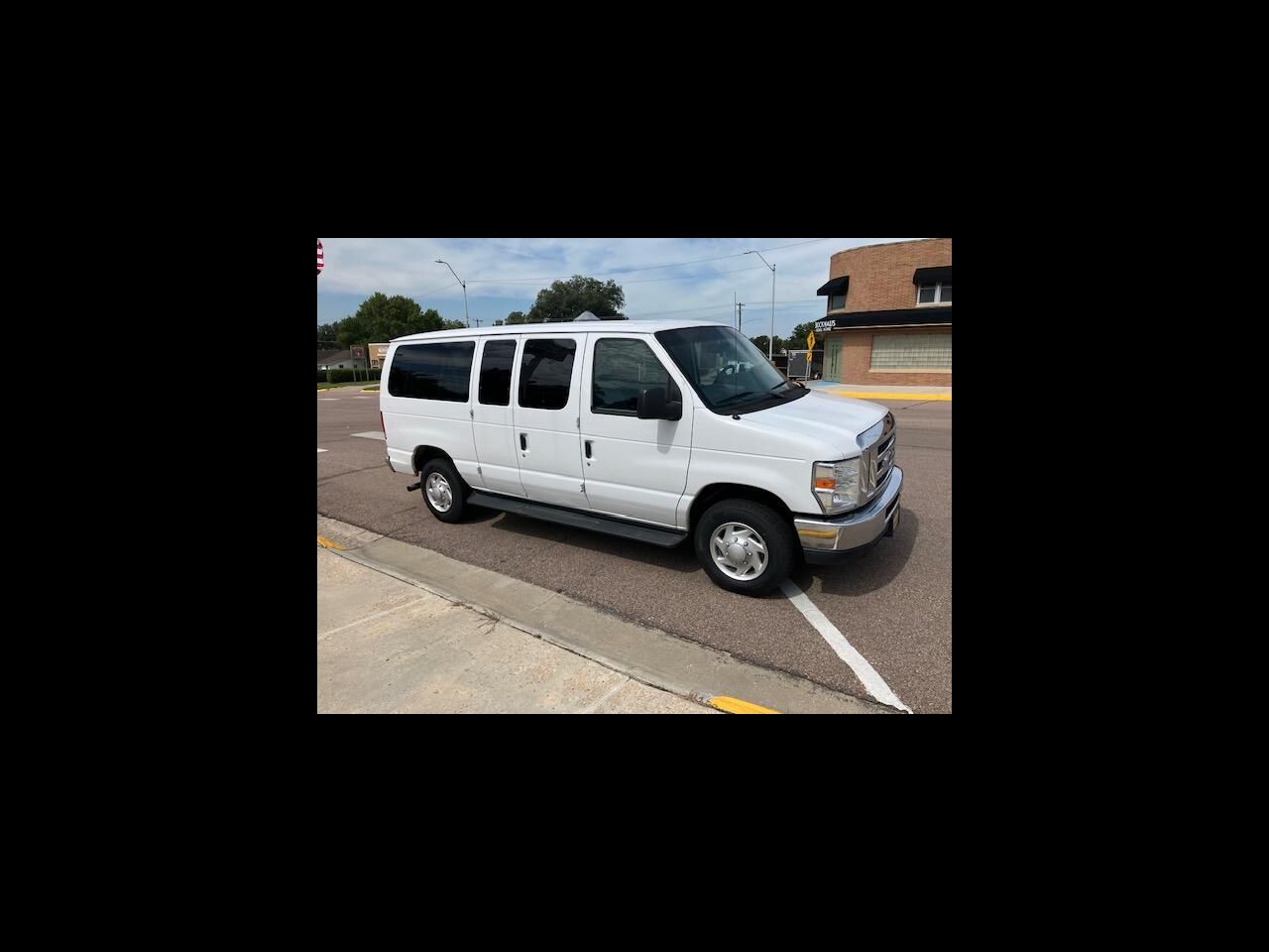 2014 FORD E-350