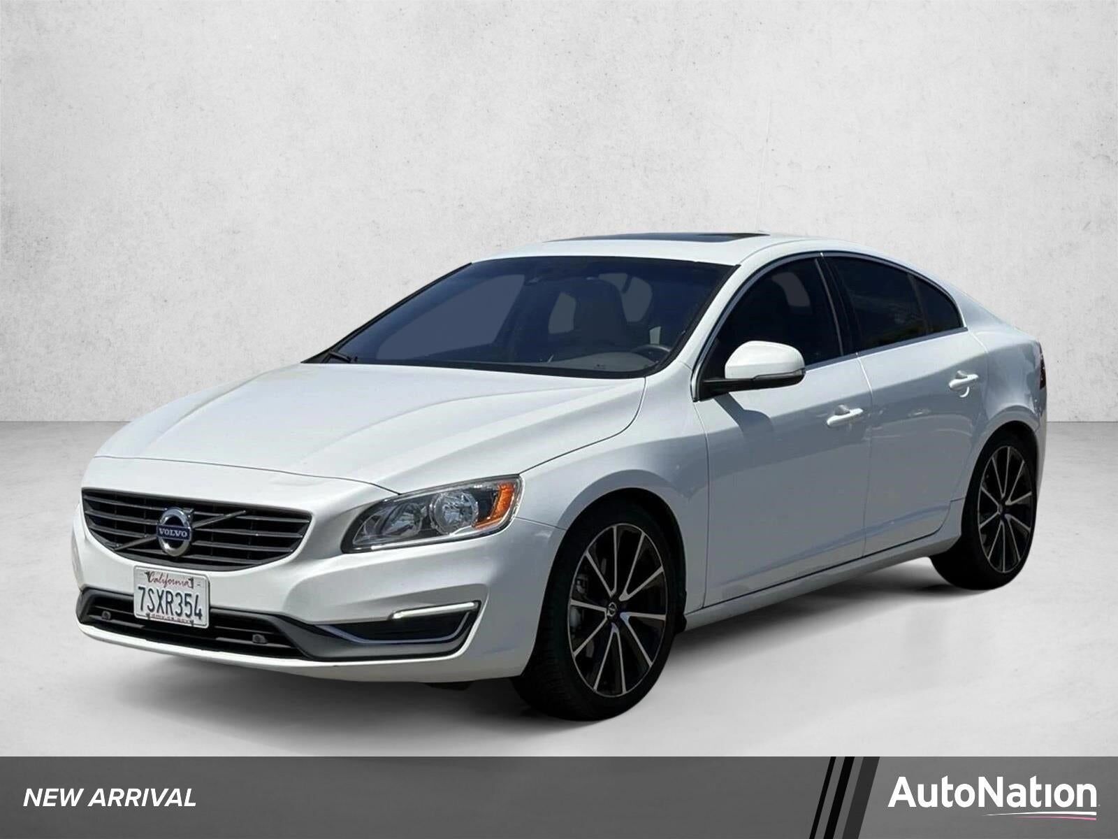 2016 VOLVO S60