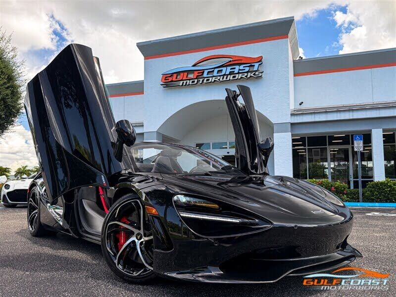2024 MCLAREN 750S