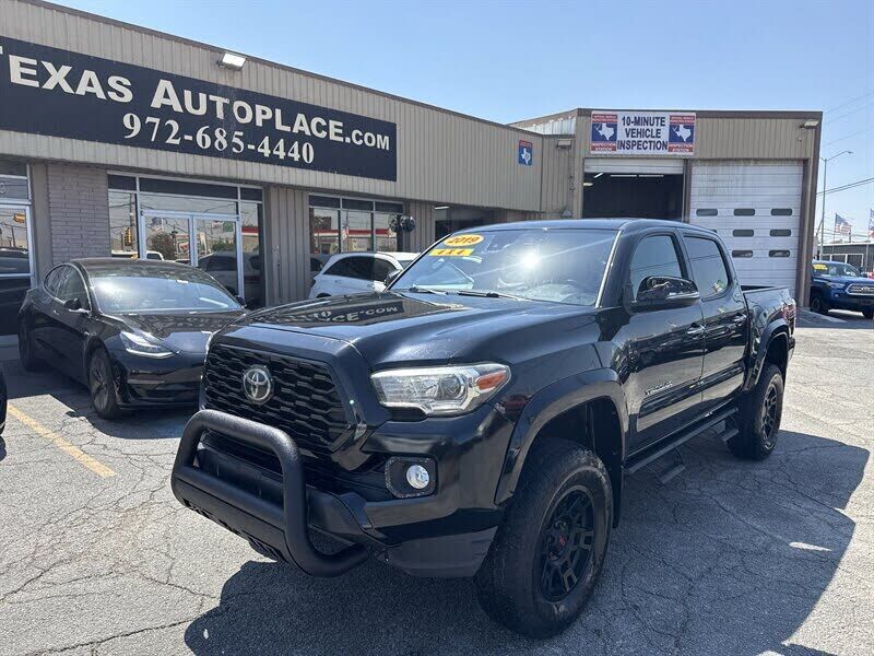 2019 TOYOTA Tacoma