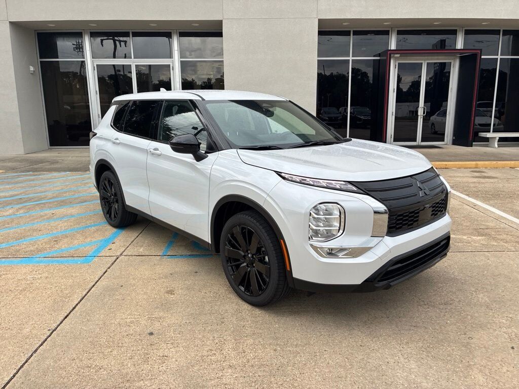 2026 MITSUBISHI Outlander