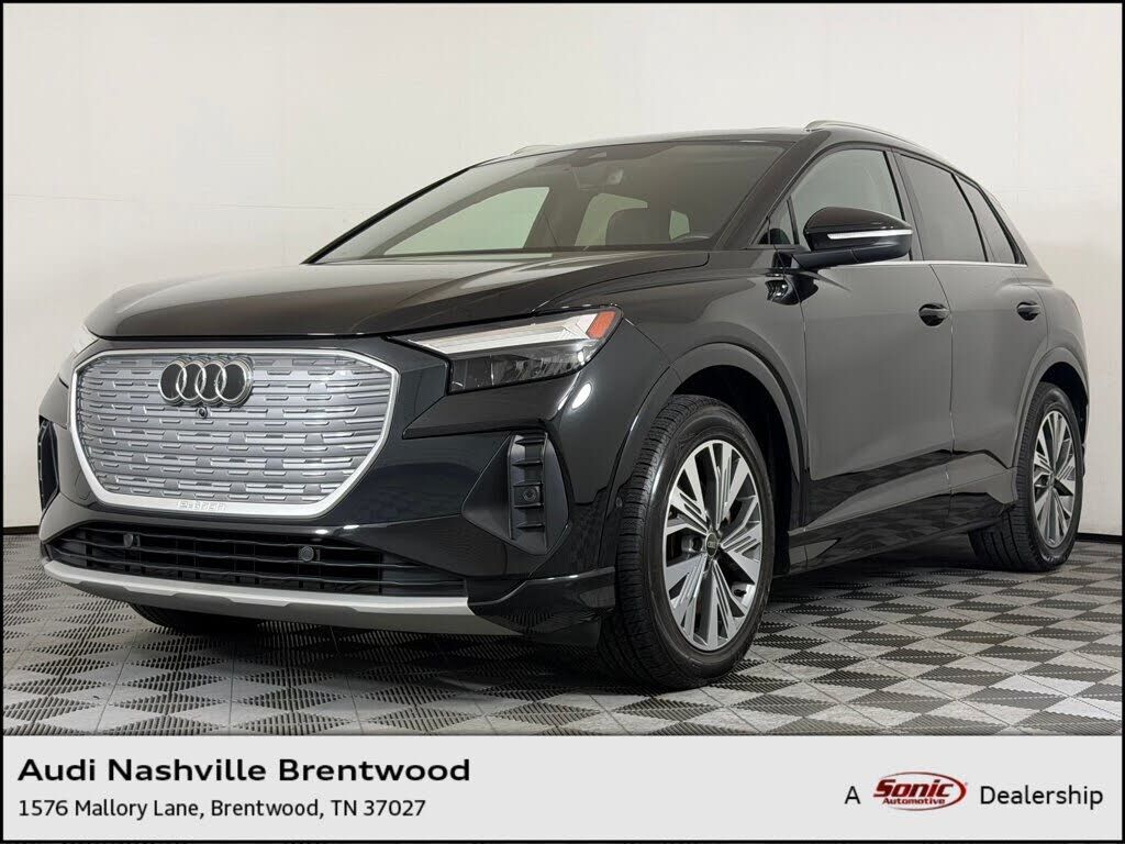 2023 AUDI Q4