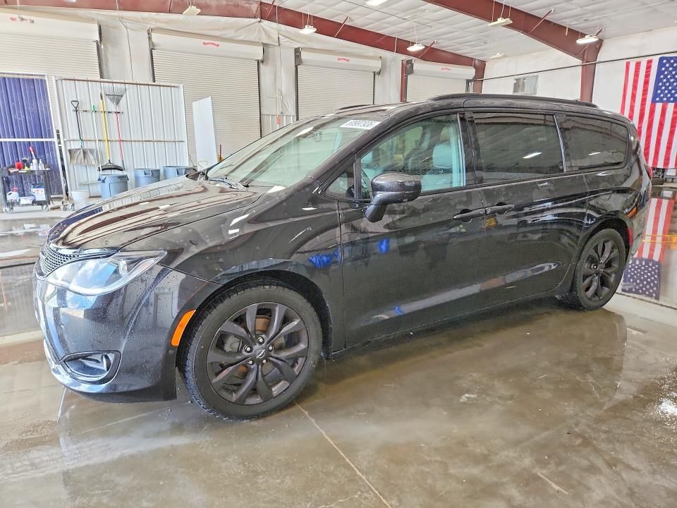 2019 CHRYSLER Pacifica