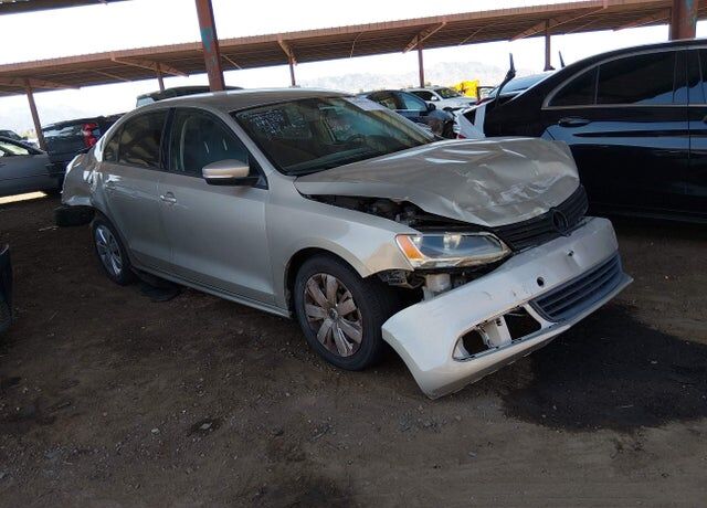 2012 VOLKSWAGEN Jetta