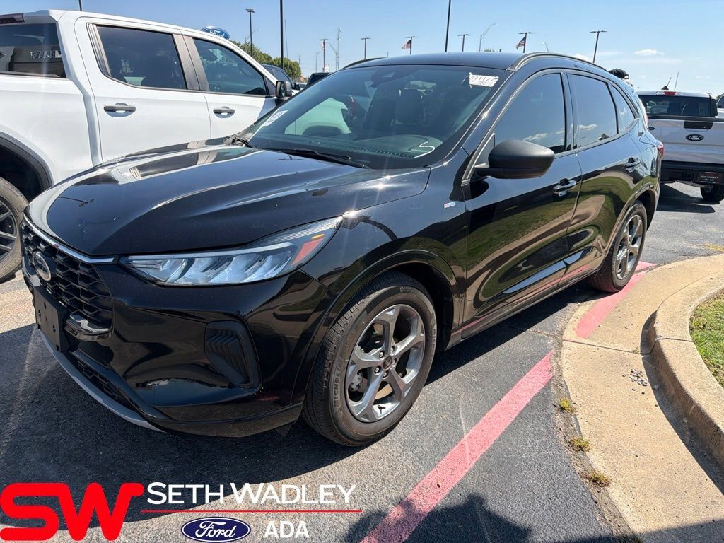 2024 FORD Escape