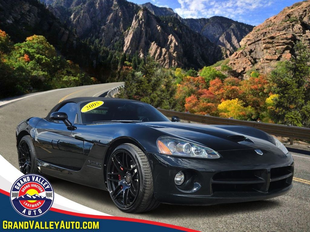 2005 DODGE Viper