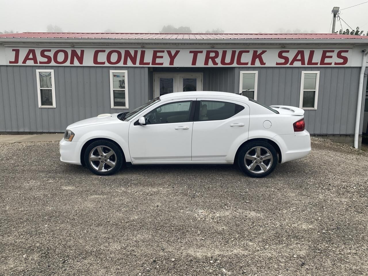 2013 DODGE Avenger
