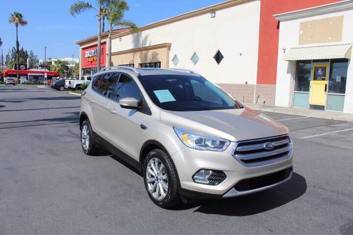 2017 FORD Escape