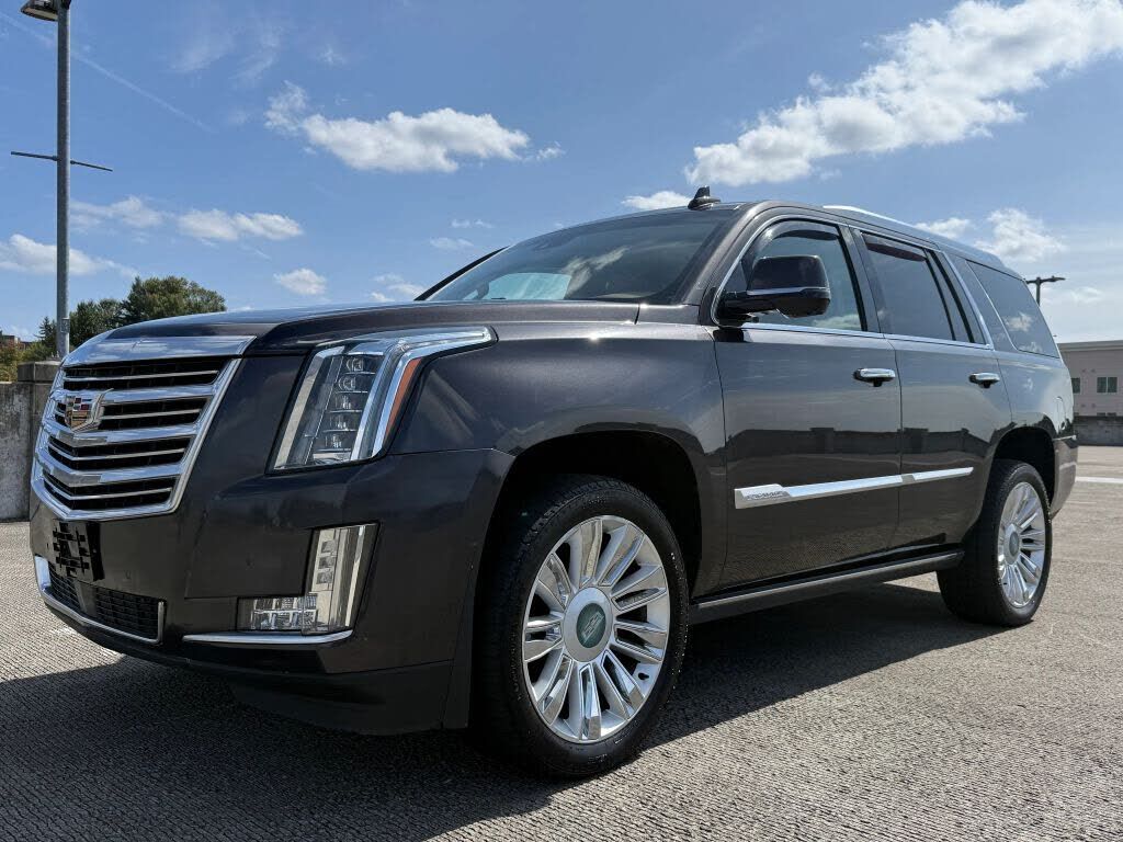 2016 CADILLAC Escalade