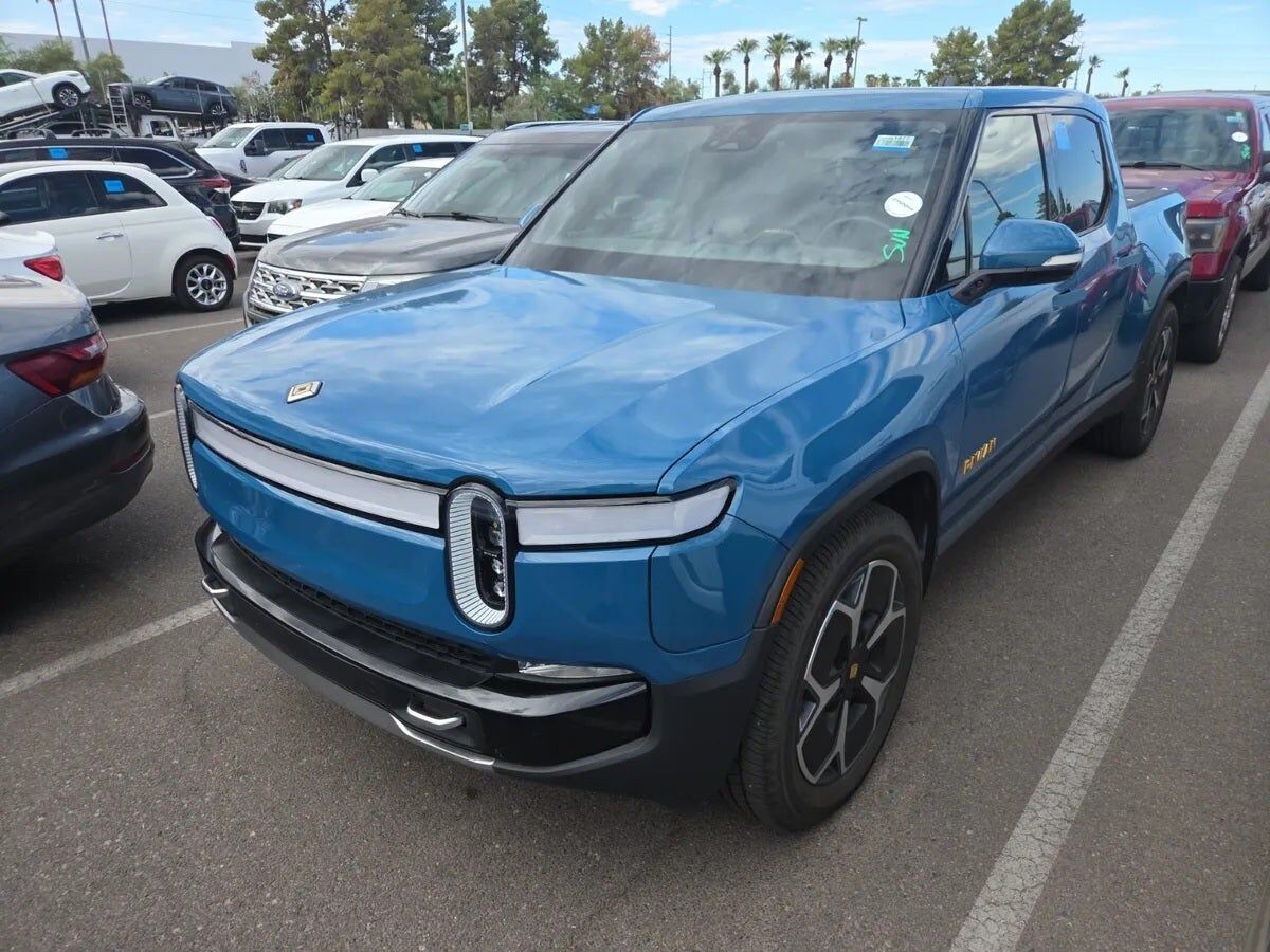 2022 RIVIAN R1T