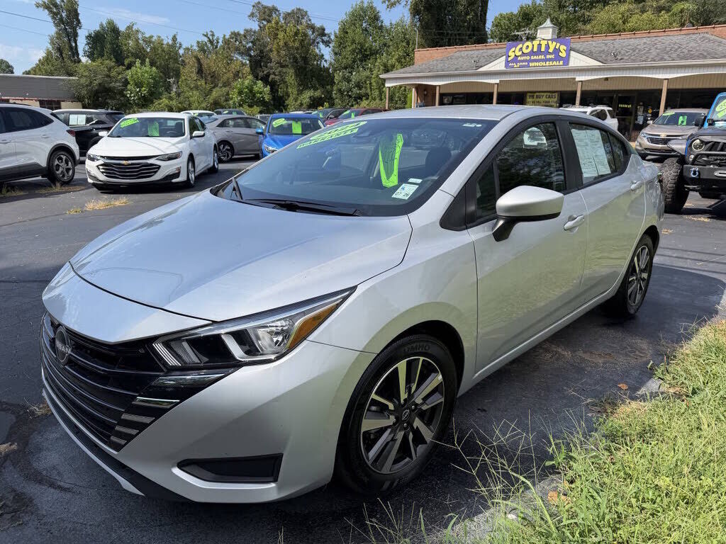 2024 NISSAN Versa