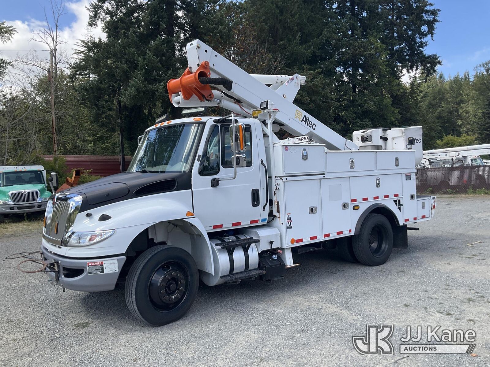 2017 INTERNATIONAL MA025