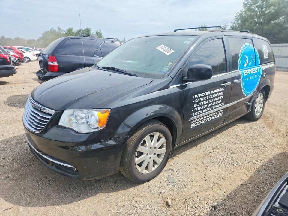 2016 CHRYSLER Town and Country