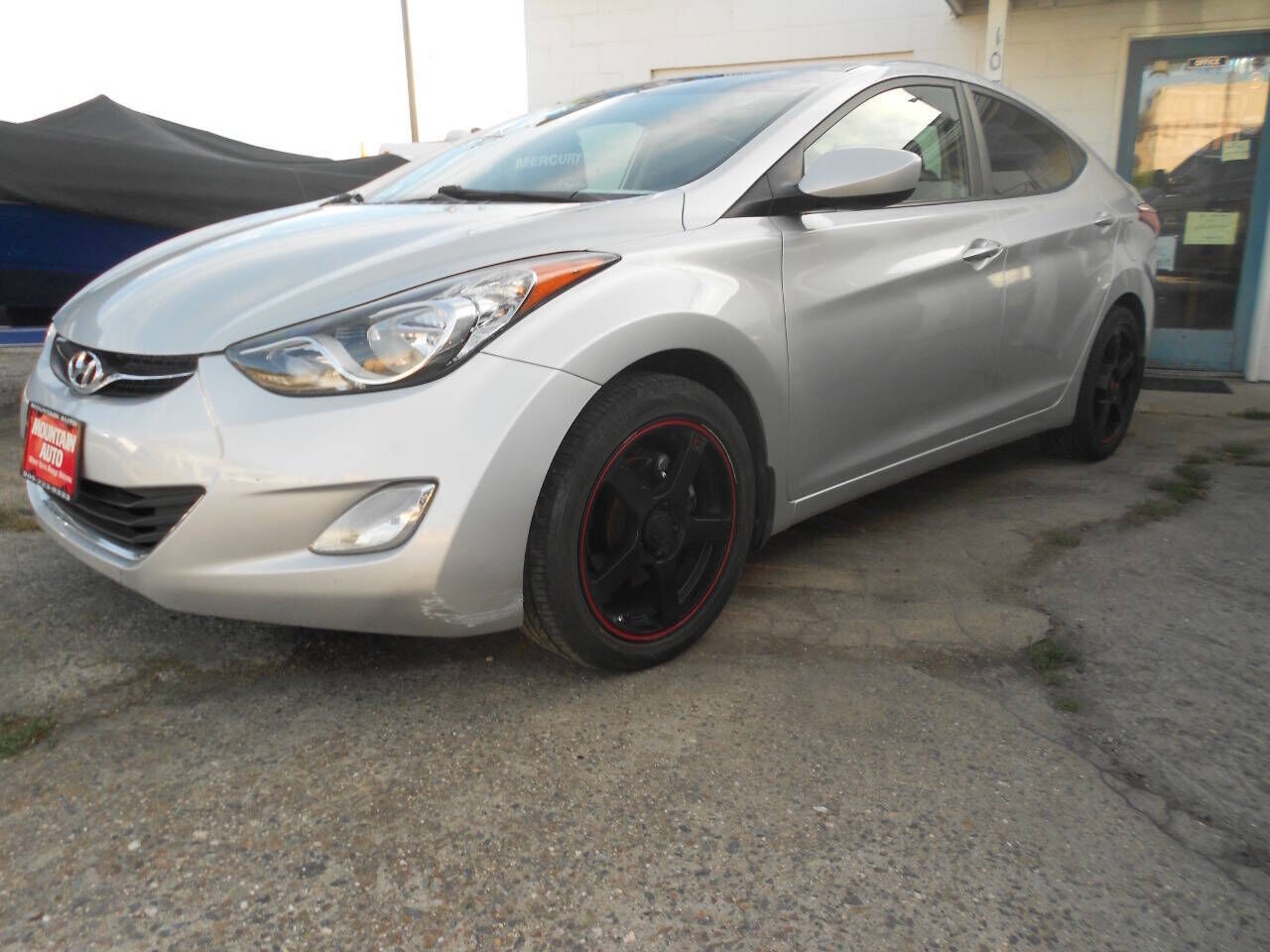 2012 HYUNDAI Elantra