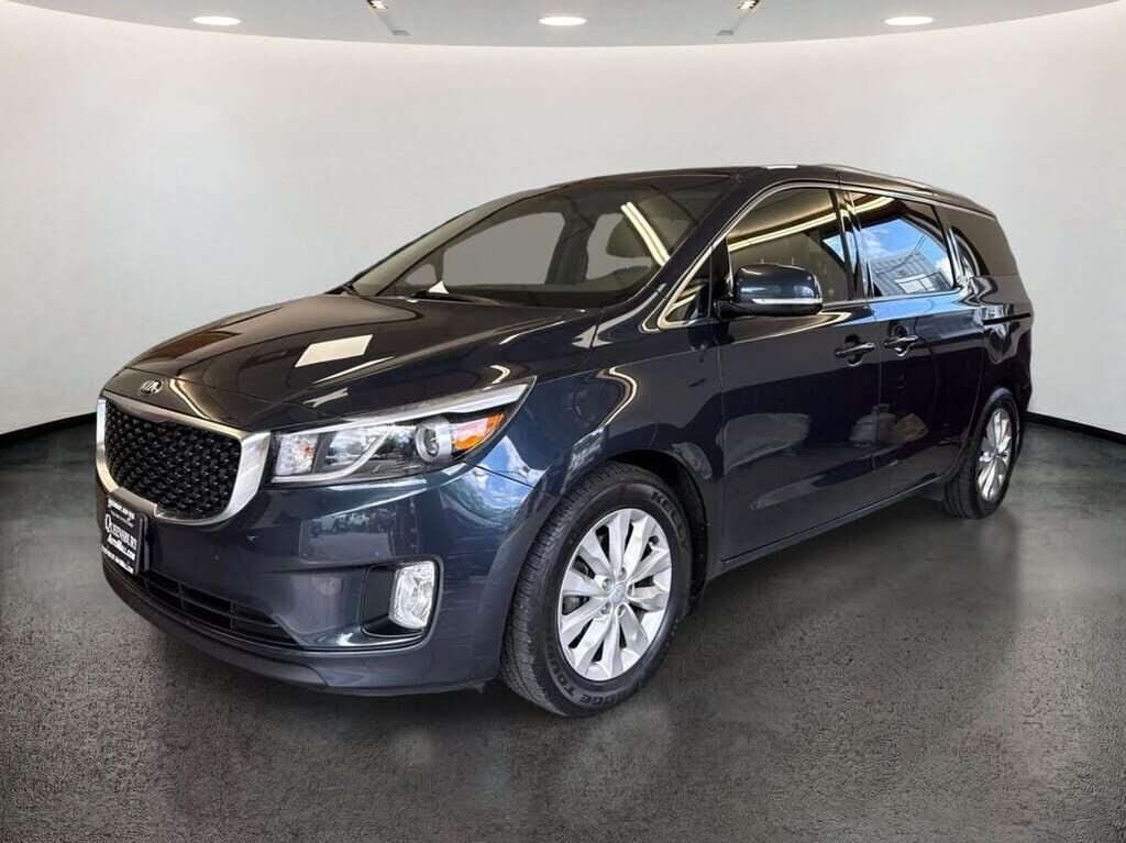 2016 KIA Sedona